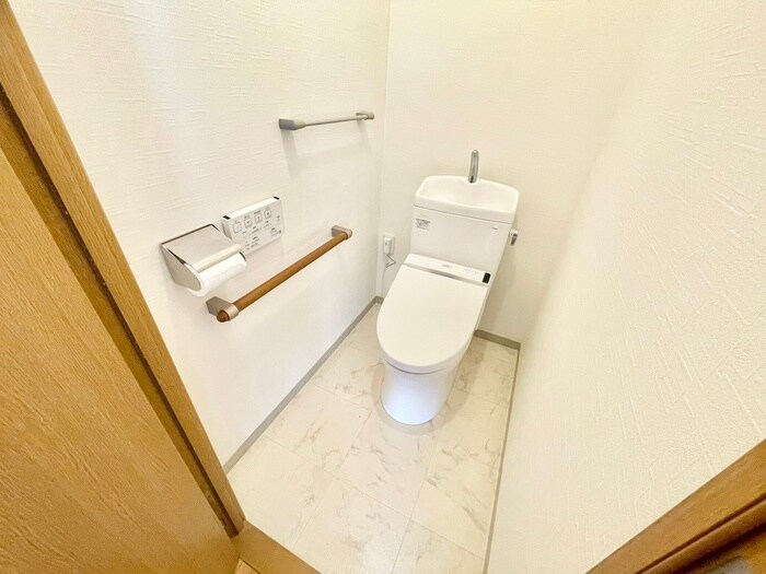 陵南ハイツの物件内観写真