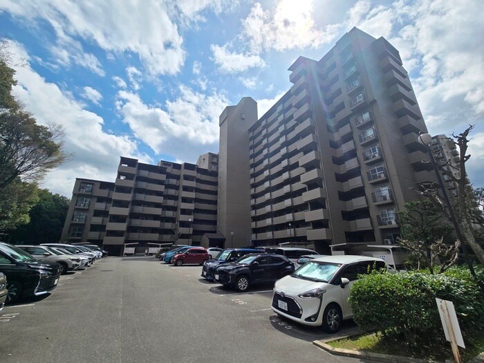 千里中央ﾊﾟｰｸﾋﾙｽﾞB棟（103）の物件外観写真