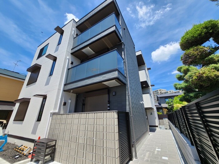 クラシスト千里丘上の物件外観写真