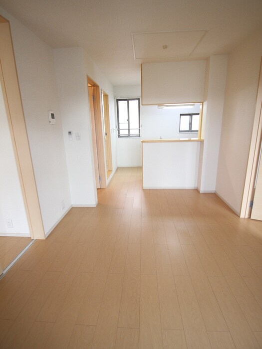 カーサ立部の物件内観写真