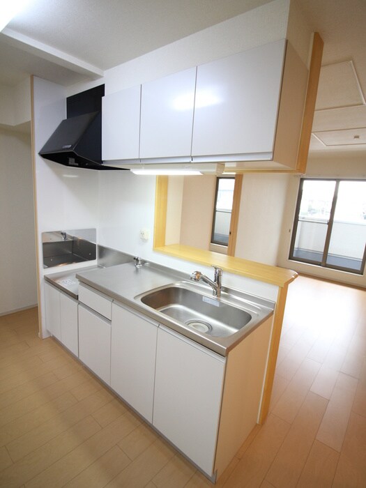 カーサ立部の物件内観写真