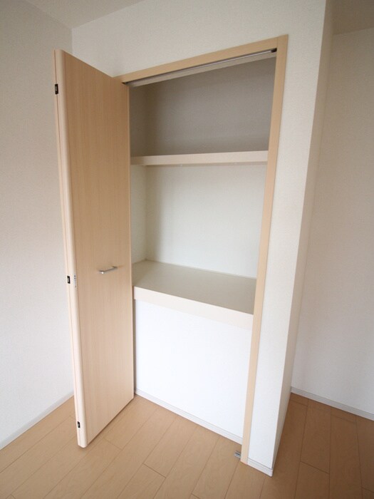 カーサ立部の物件内観写真