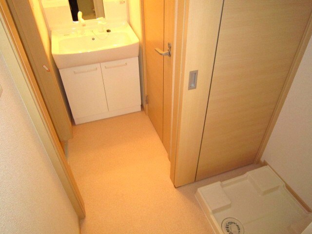 フォンテ－ヌ２番館の物件内観写真