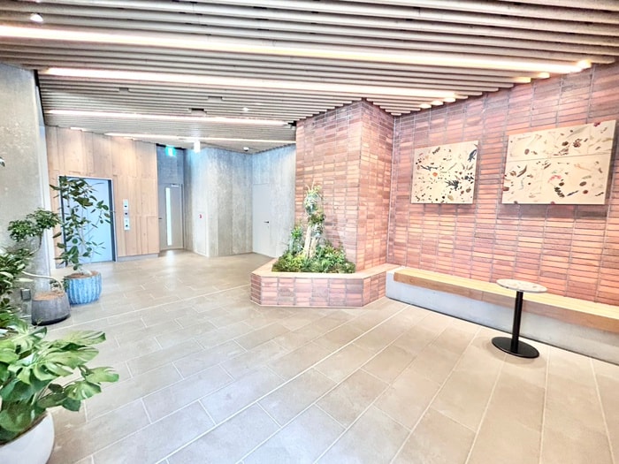 コンフォリア・リヴ本町WESTQの物件外観写真