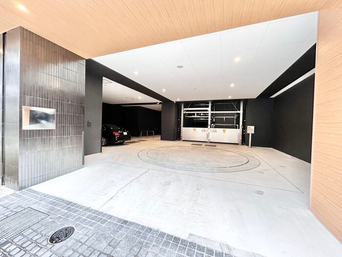 コンフォリア・リヴ本町WESTQの物件外観写真