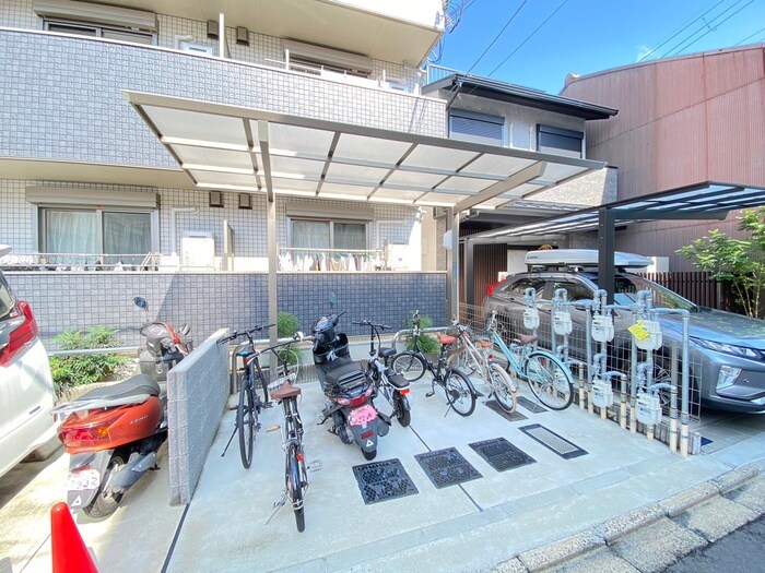 Carre heureux GOJOの物件外観写真