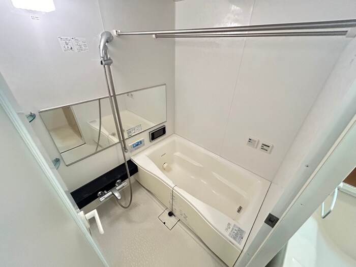 フェミネンス御所西（３０１）の物件内観写真