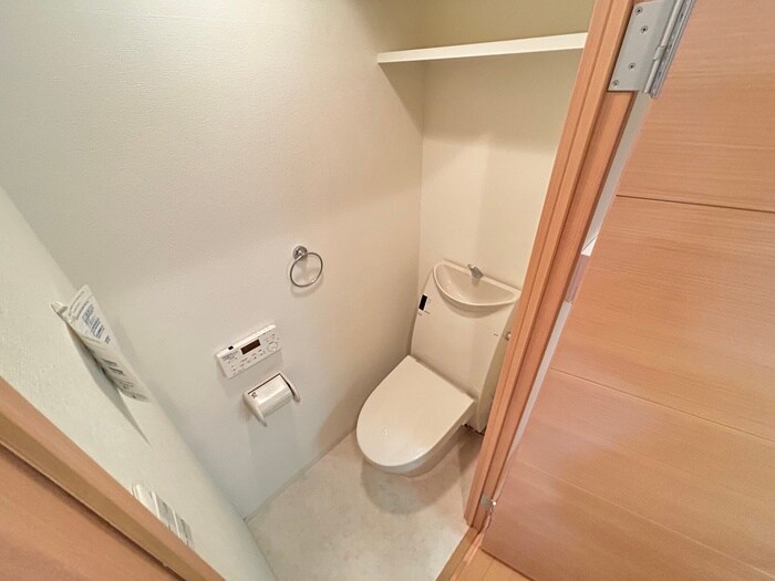 フェミネンス御所西（３０１）の物件内観写真