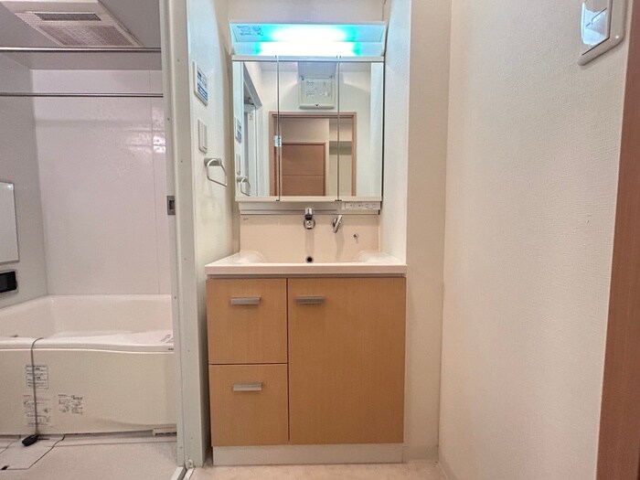 フェミネンス御所西（３０１）の物件内観写真