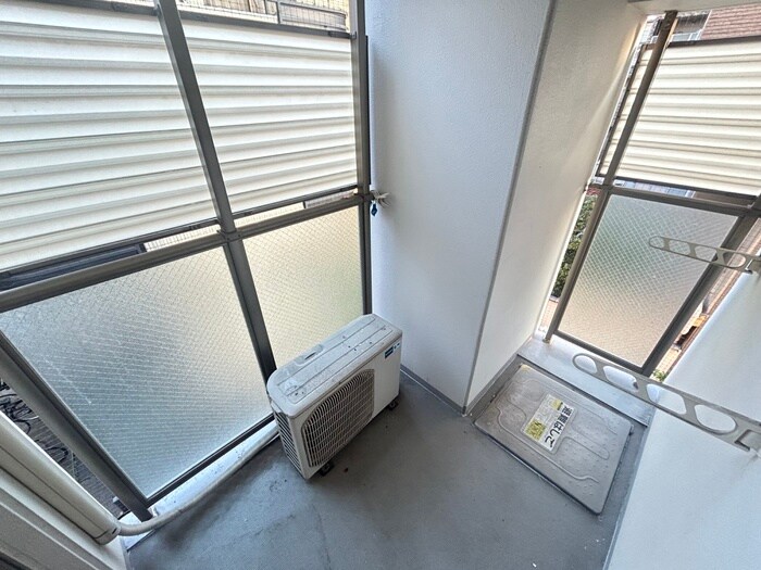 フェミネンス御所西（３０１）の物件内観写真