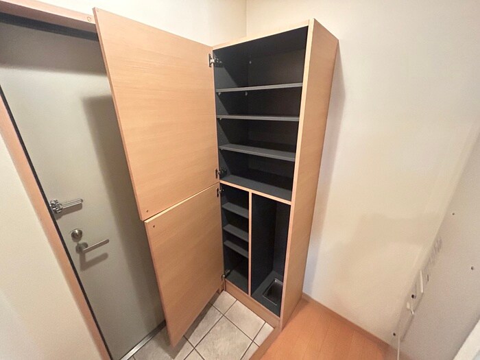 フェミネンス御所西（３０１）の物件内観写真