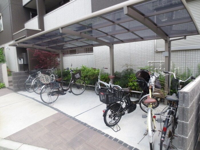 ココ　カルティエの物件外観写真