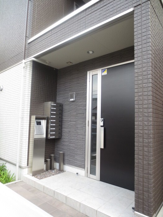 ココ　カルティエの物件外観写真