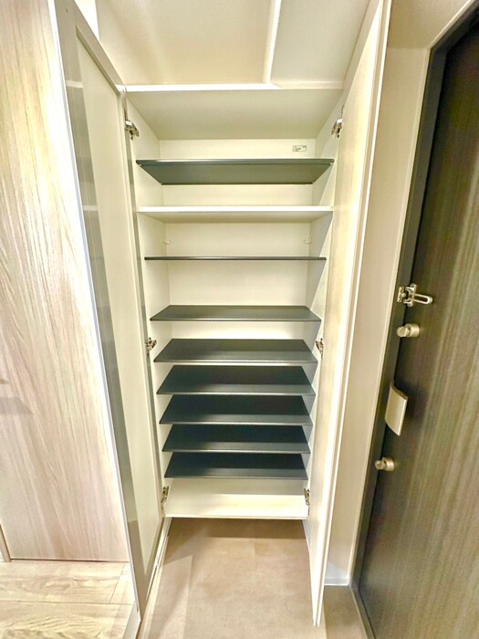 クレアグレイス岸里の物件内観写真