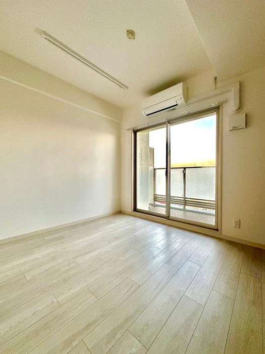 クレアグレイス岸里の物件内観写真