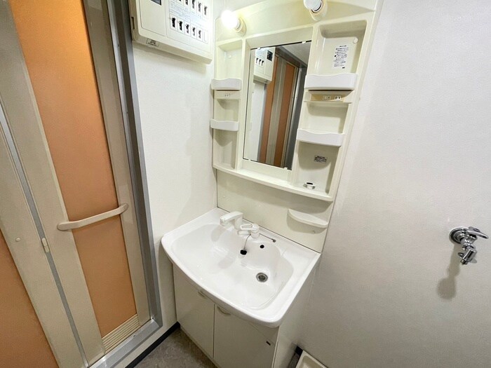 ｲﾝﾍﾟﾘｱﾙﾊﾟﾚｽ ﾘﾊﾞ-ｻｲﾄﾞの物件内観写真