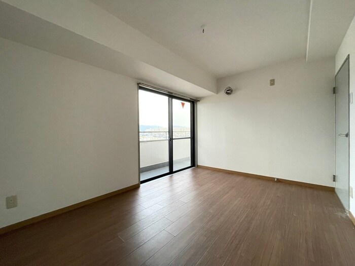 ｲﾝﾍﾟﾘｱﾙﾊﾟﾚｽ ﾘﾊﾞ-ｻｲﾄﾞの物件内観写真