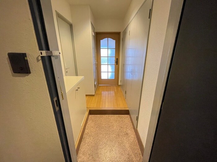 ｲﾝﾍﾟﾘｱﾙﾊﾟﾚｽ ﾘﾊﾞ-ｻｲﾄﾞの物件内観写真