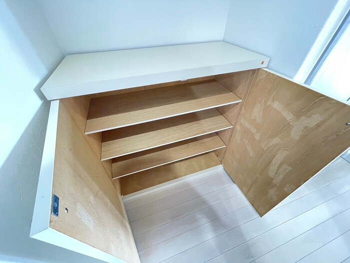 ｲﾝﾍﾟﾘｱﾙﾊﾟﾚｽ ﾘﾊﾞ-ｻｲﾄﾞの物件内観写真