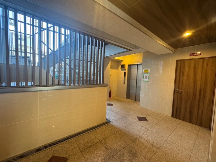 B-RISE昭和通の物件外観写真