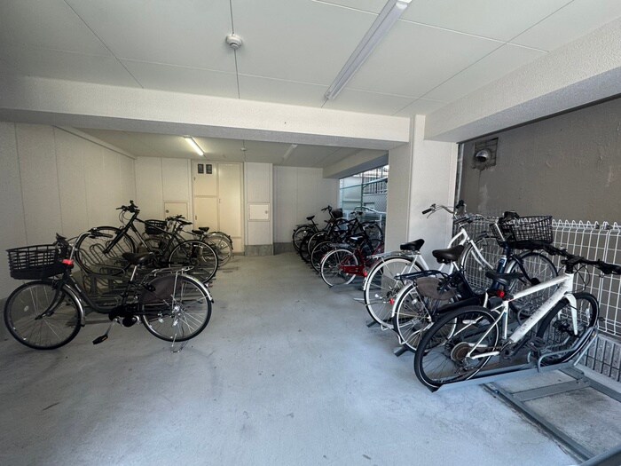 B-RISE昭和通の物件外観写真