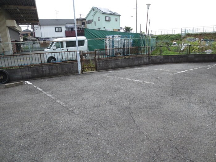 ビレッジ招提の物件外観写真