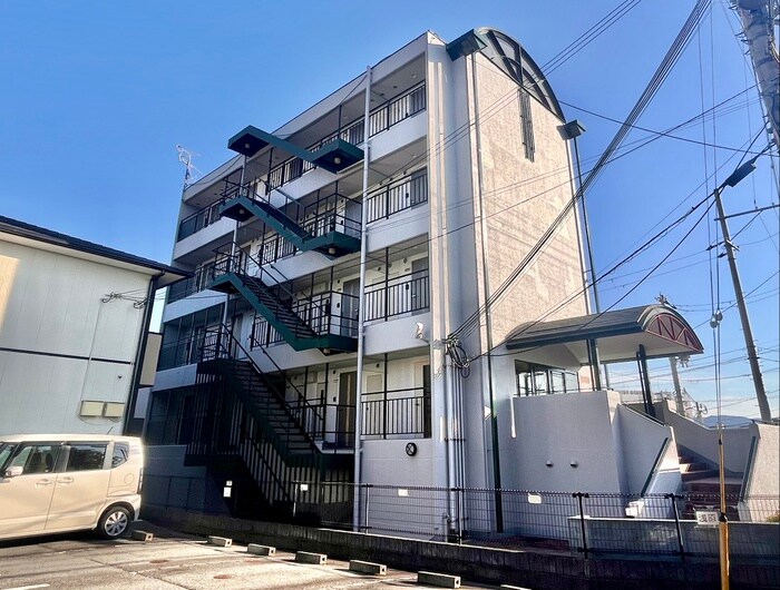 フロレスタ三輪の物件外観写真