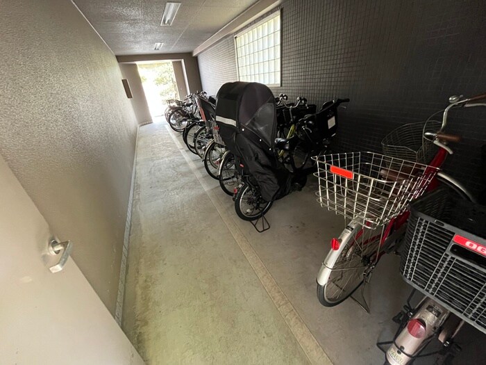 コ－ポグリ－ン弍番館の物件外観写真