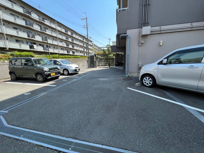 コ－ポグリ－ン弍番館の物件外観写真