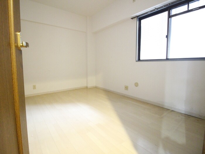 ファトゥル－ジェの物件内観写真