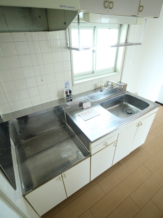 ﾚｰﾍﾞﾝ・ﾊｲﾑの物件内観写真