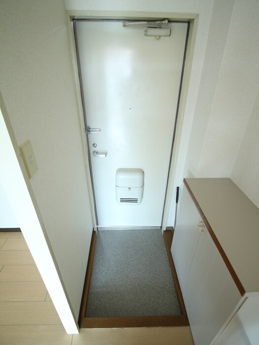 ﾚｰﾍﾞﾝ・ﾊｲﾑの物件内観写真