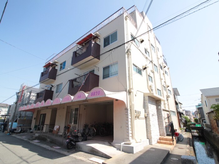 甲子園フラットの物件外観写真