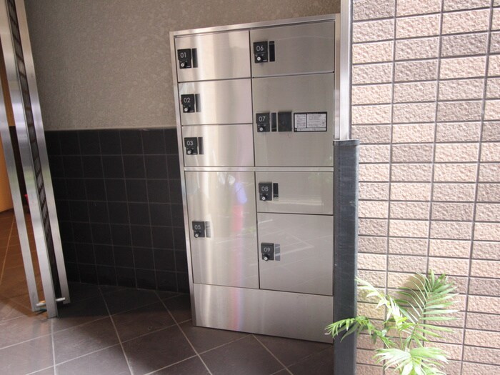 カノン雁金の物件外観写真