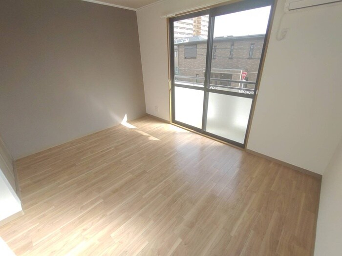 フラワ－ハイツ新伊丹の物件内観写真