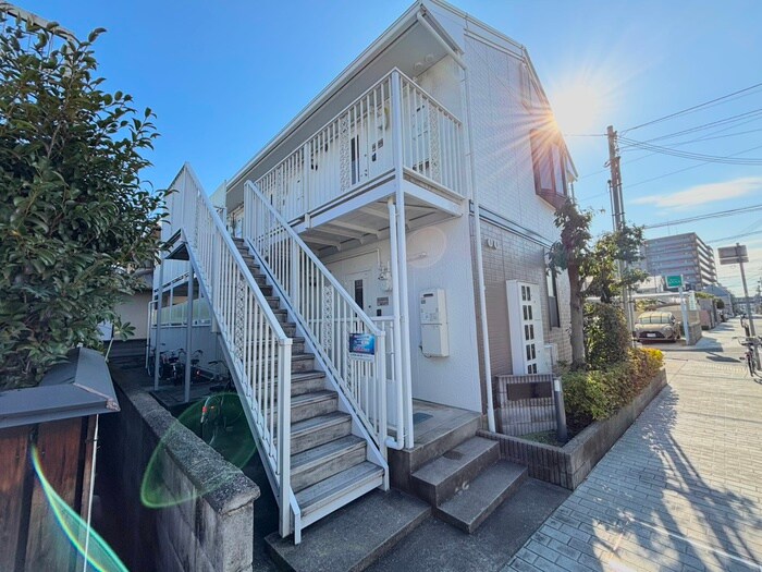 フラワ－ハイツ新伊丹の物件外観写真