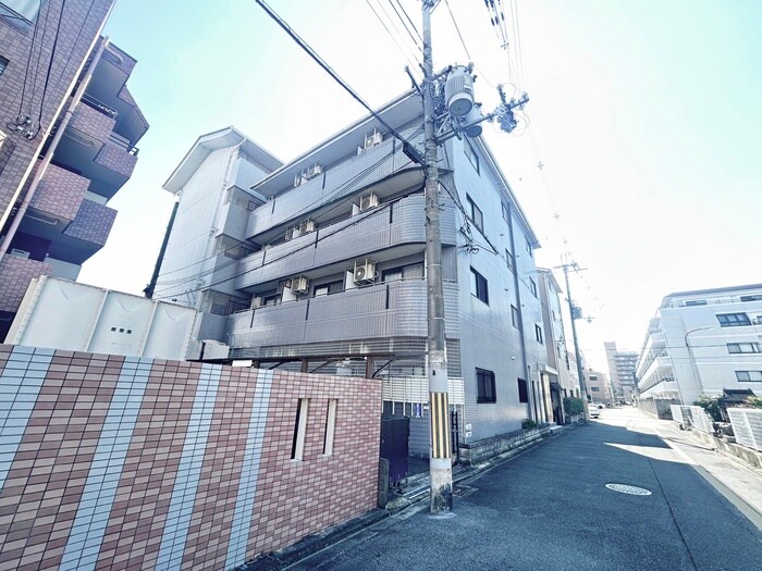 ラ・メゾン・エスポワールの物件外観写真