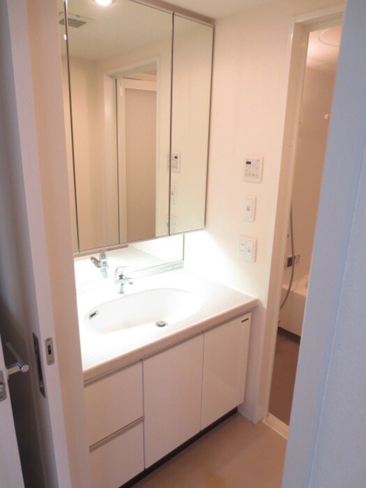 クロスレジデンス大阪新町の物件内観写真