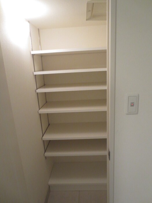 クロスレジデンス大阪新町の物件内観写真