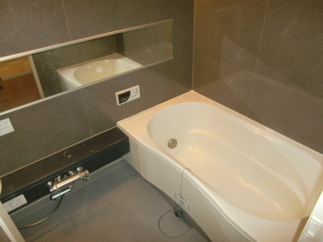 クロスレジデンス大阪新町の物件内観写真