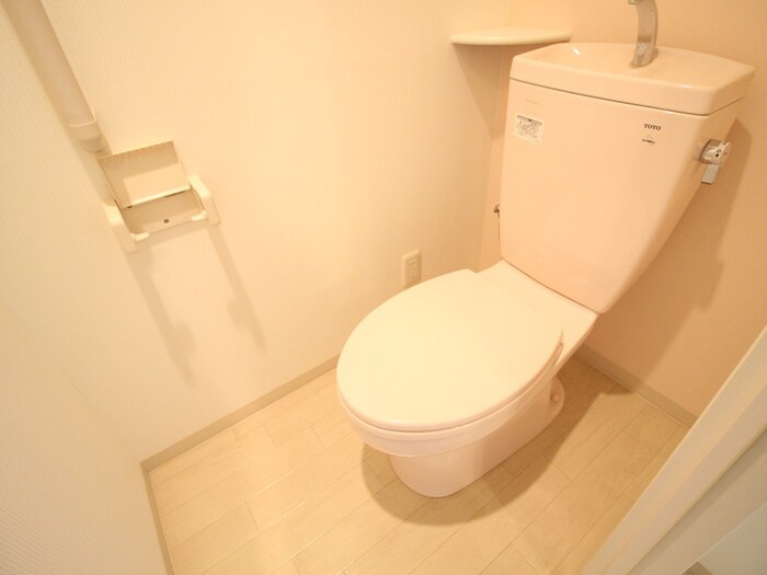 セリ－ゼウエストの物件内観写真