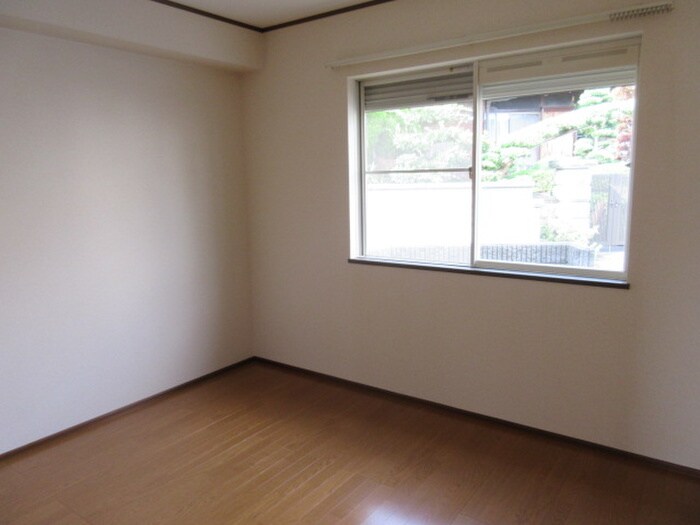 ガーデンハウスカローサの物件内観写真