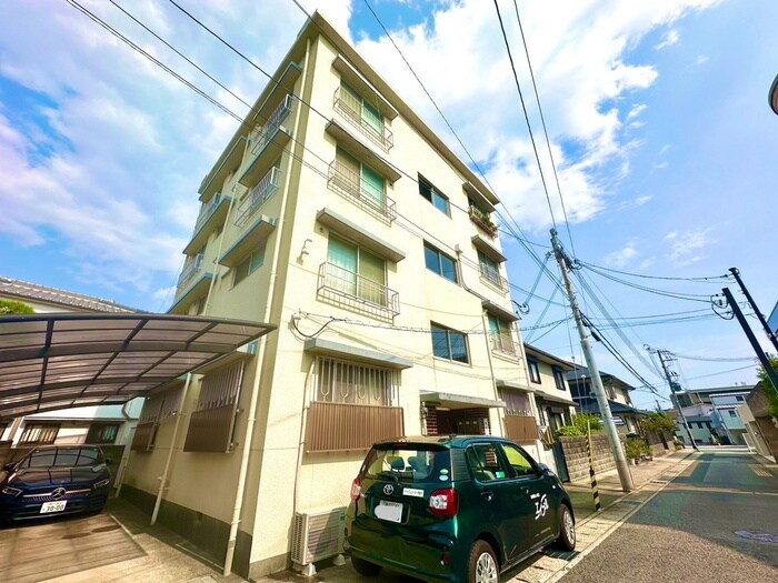 マンション芦屋の里の物件外観写真