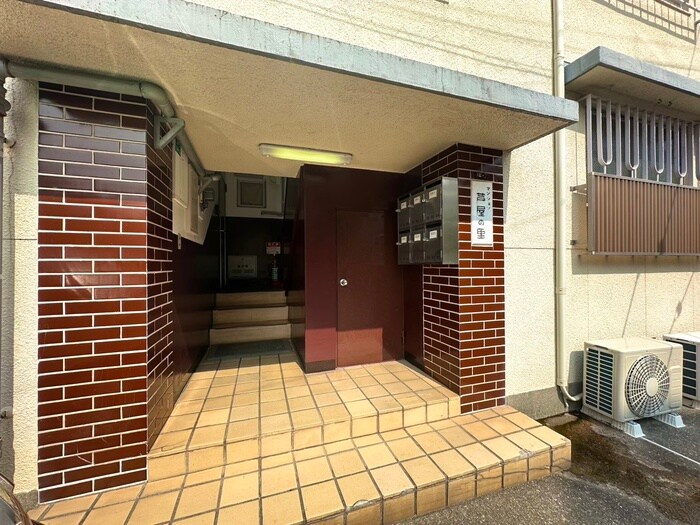 マンション芦屋の里の物件外観写真