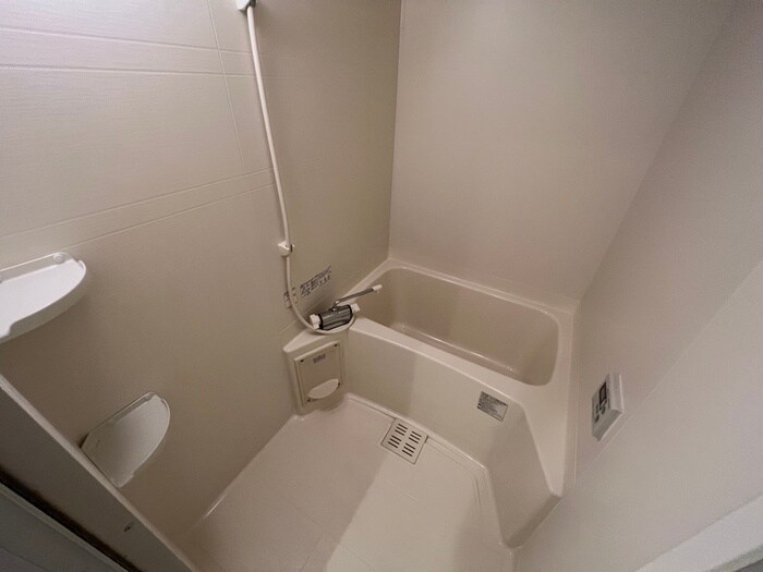 オリエンタル江坂の物件内観写真