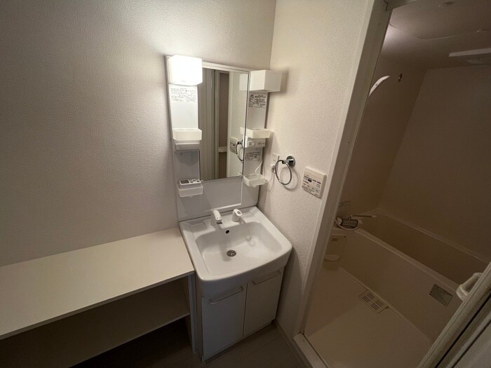 オリエンタル江坂の物件内観写真