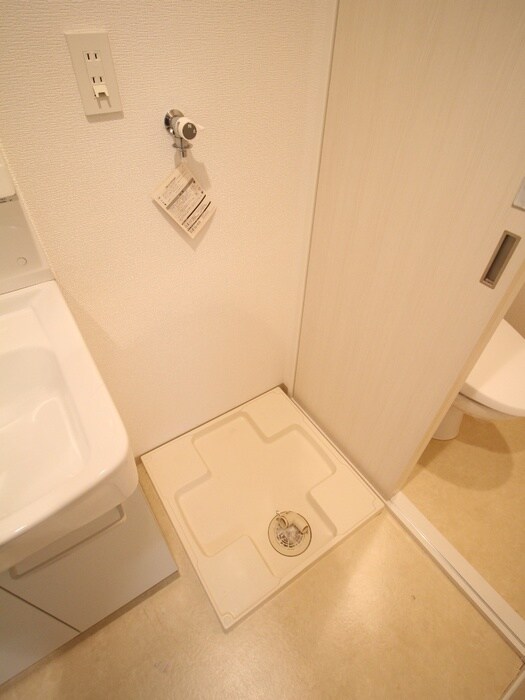 オリエンタル江坂の物件内観写真