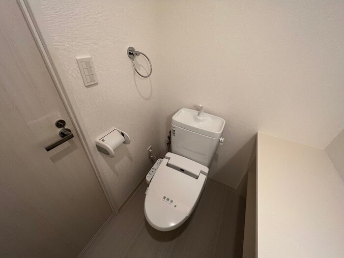 オリエンタル江坂の物件内観写真