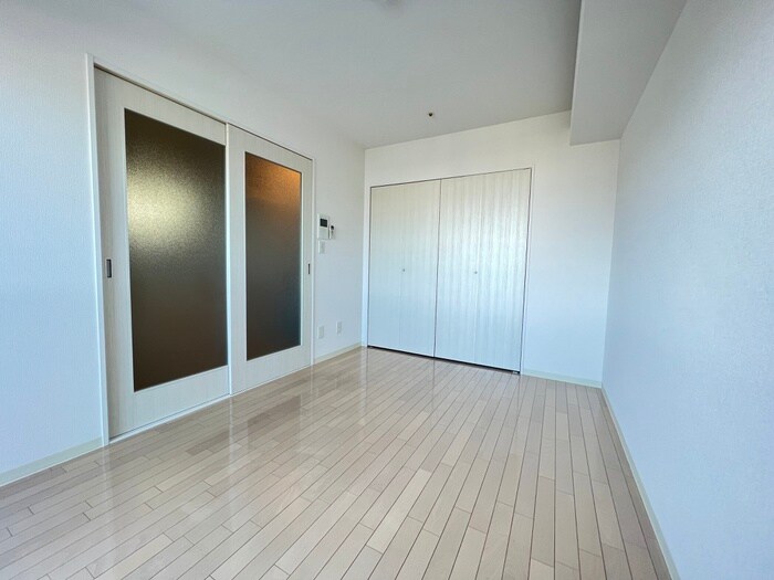 オリエンタル江坂の物件内観写真