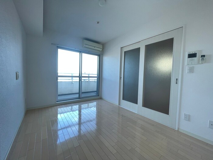 オリエンタル江坂の物件内観写真